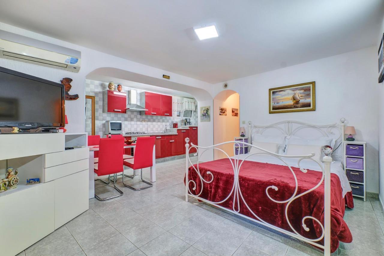 Apartmani Rukonic Aleksandar Nerezine Extérieur photo