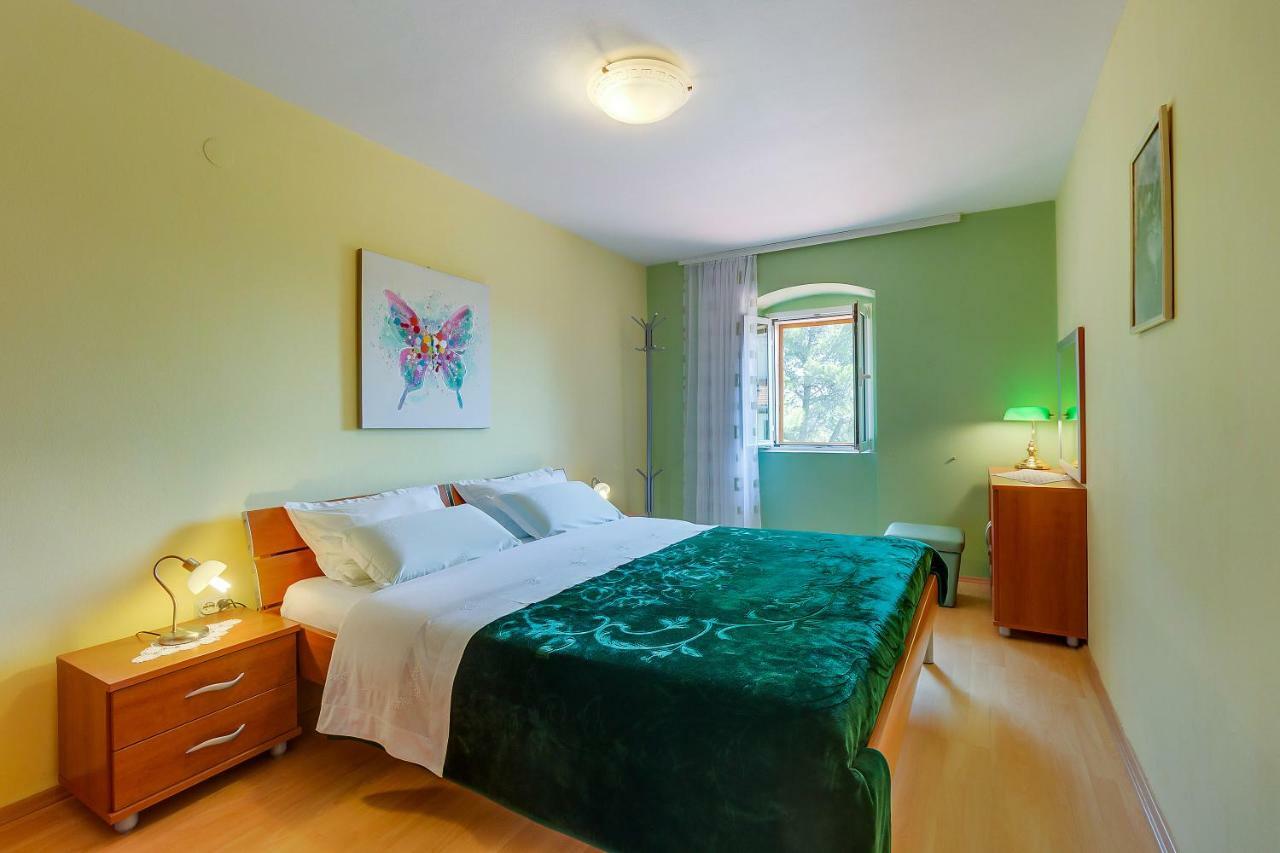 Apartmani Rukonic Aleksandar Nerezine Extérieur photo